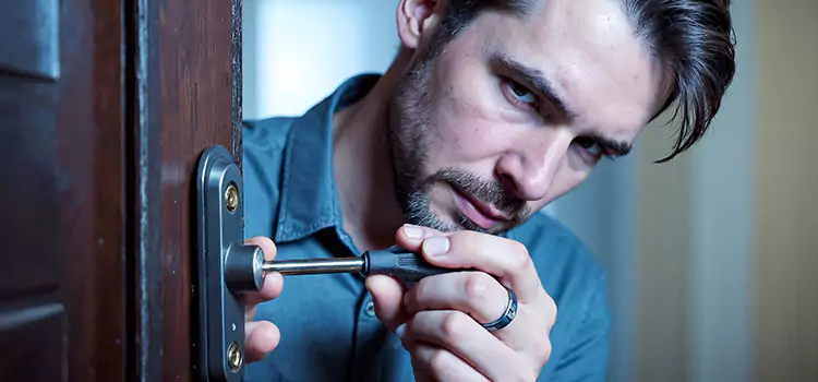 Eviction Locksmith Stoneham
